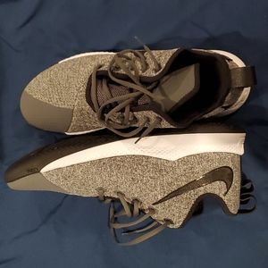 Nike Lebron Witness III basketball shoe, size 14